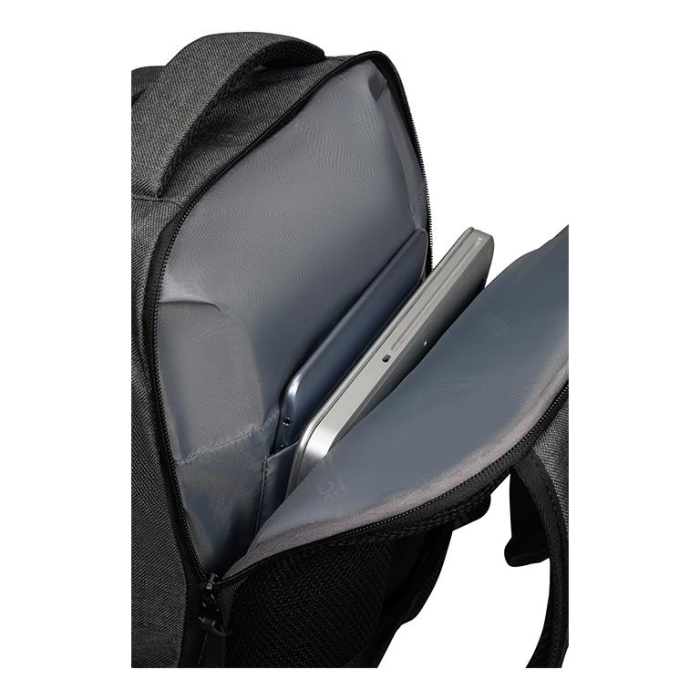 STREETHERO_LAPTOP_BACKPACK_LAPTOP_COMPARTMENT_1